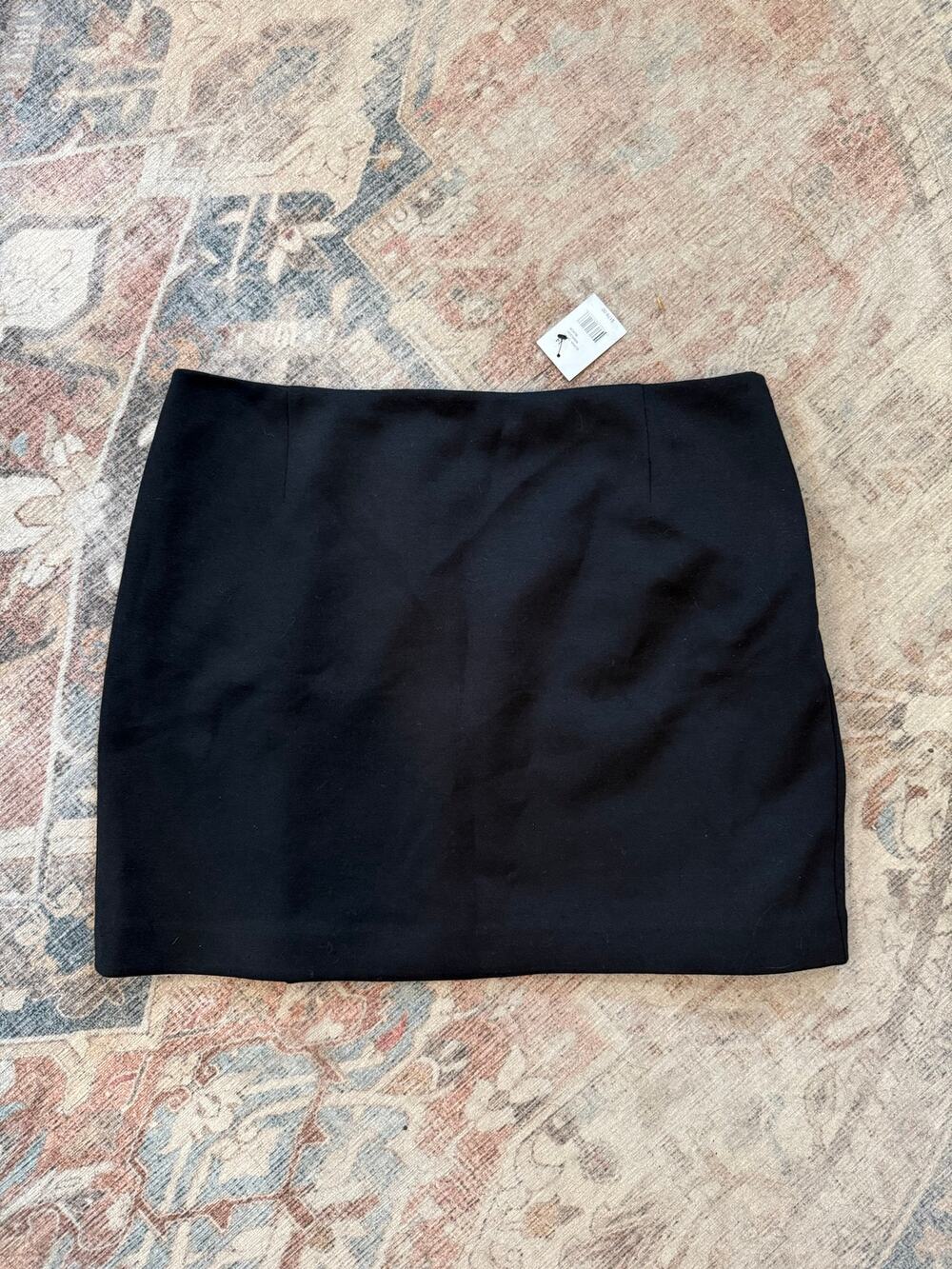 Tahari NWT Elana Mini Skirt in Black, Sz 14, MP $178